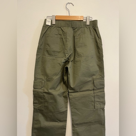 A&F Cargo Pants - Picture 3 of 4